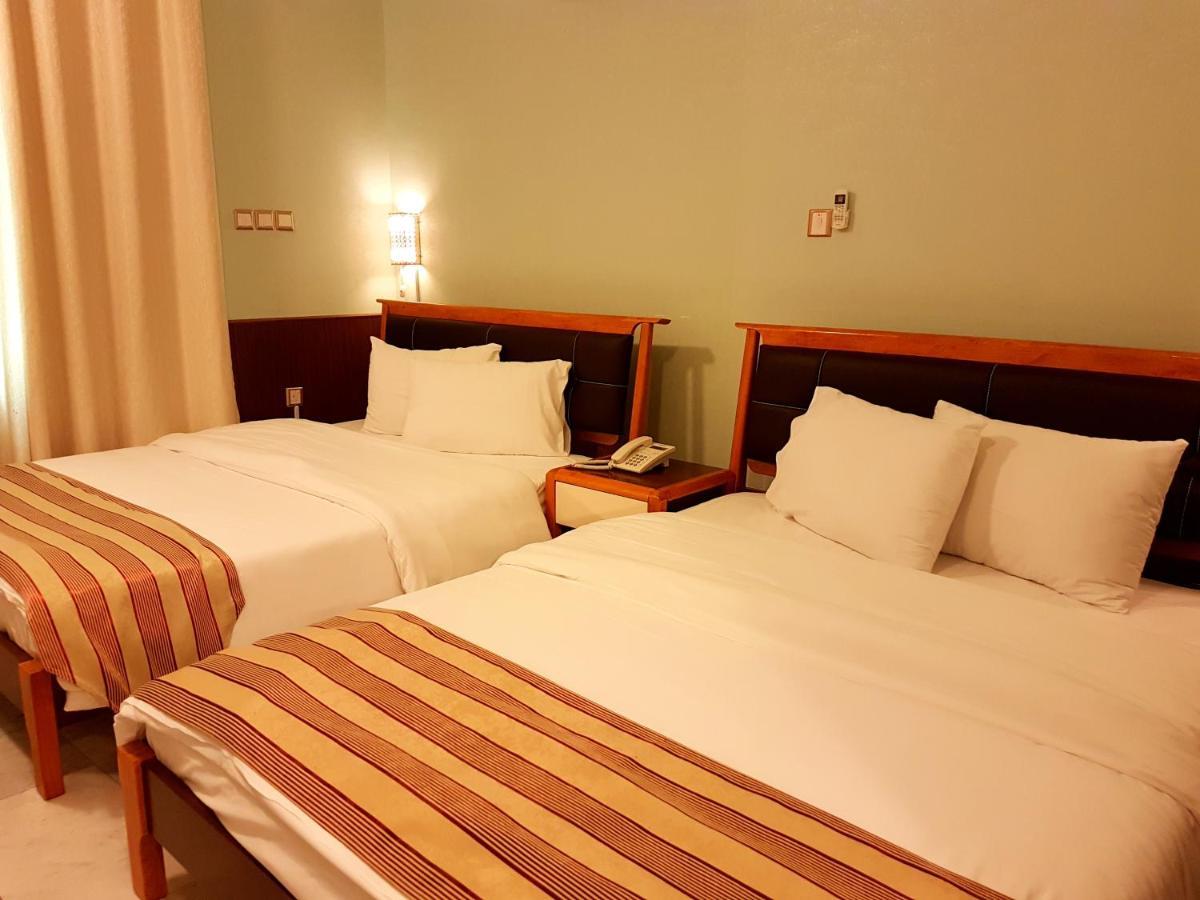 Al Ghubrah Plaza Hotel Маскат Экстерьер фото