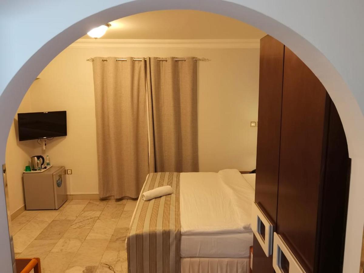 Al Ghubrah Plaza Hotel Маскат Экстерьер фото